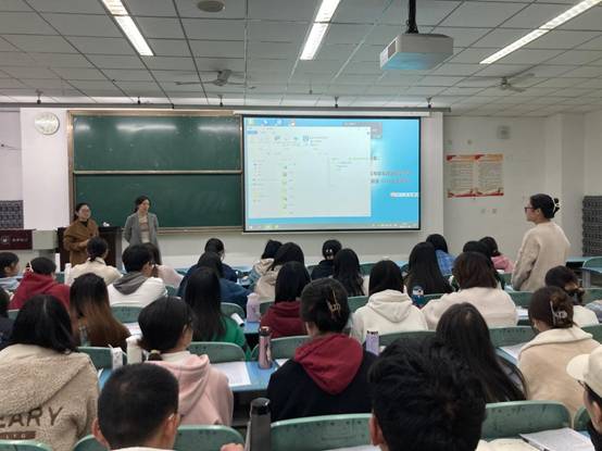 http://mkszyxy.lsnu.edu.cn/__local/4/4F/5E/BB6C41A118CA0CBACDD2410246D_5A2C1E7A_18890.jpg